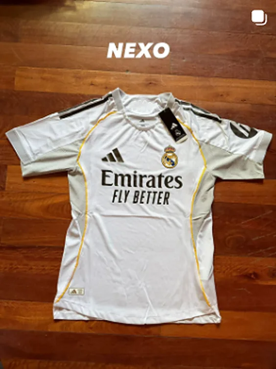 Camiseta de fútbol importada con etiqueta